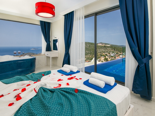  gece  -  Kasım
  | Kalkan İslamlar'da Doğa Manzaralı ve Korunaklı Lüks Villa  Jakuzili 3 Süit Odalı 6 Kişilik Tatil Villası
